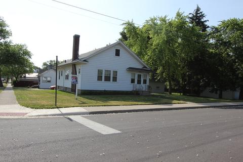 823 N Porter St, Elgin, IL 60120 photo 2