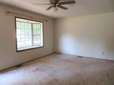 3318 York Dr, Champaign, IL 61821 photo 2