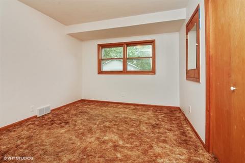 2713 Regner Rd, Mchenry, IL 60051 photo 15