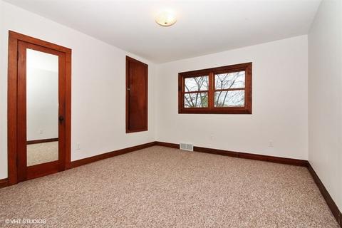 2713 Regner Rd, Mchenry, IL 60051 photo 12