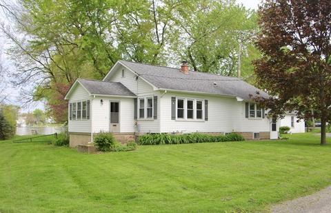 2713 Regner Rd, Mchenry, IL 60051 photo 1