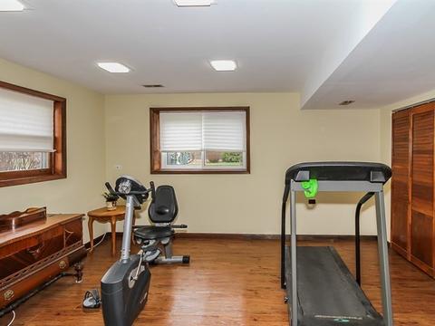 736 Spruce Ln, Bartlett, IL 60103 photo 16
