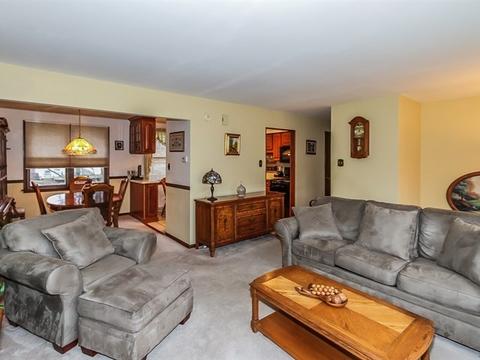 736 Spruce Ln, Bartlett, IL 60103 photo 5