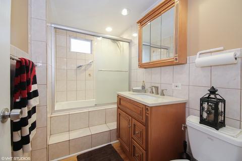 128 James Ct, Glenview, IL 60025 photo 9
