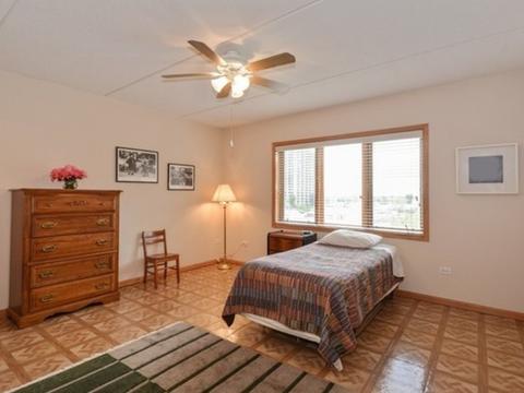 405 W Front St #402, Wheaton, IL 60187 photo 7