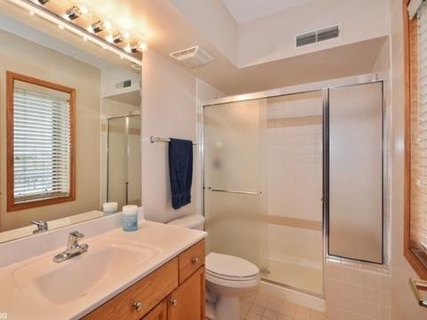 405 W Front St #402, Wheaton, IL 60187 photo 8