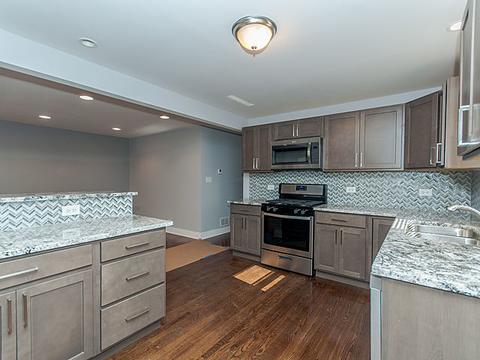 2852 E 94th St, Chicago, IL 60617 photo 3