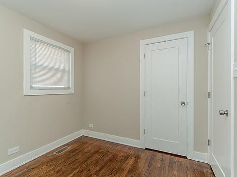 2852 E 94th St, Chicago, IL 60617 photo 13