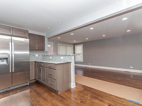 2852 E 94th St, Chicago, IL 60617 photo 4