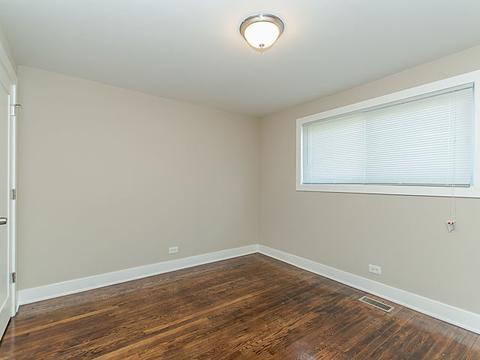 2852 E 94th St, Chicago, IL 60617 photo 11