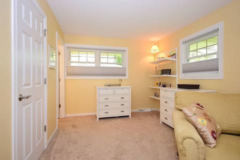 711 Marshall Dr, Des Plaines, IL 60016 photo 15