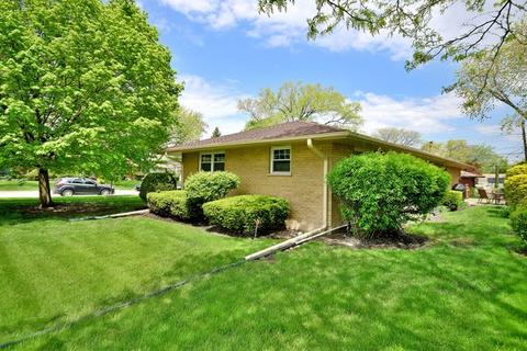 711 Marshall Dr, Des Plaines, IL 60016 photo 3