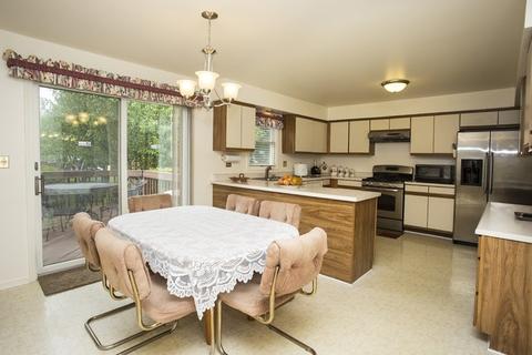 85 Meyerson Way, Wheeling, IL 60090 photo 9