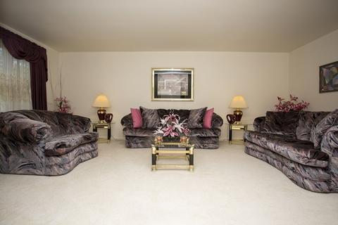 85 Meyerson Way, Wheeling, IL 60090 photo 4