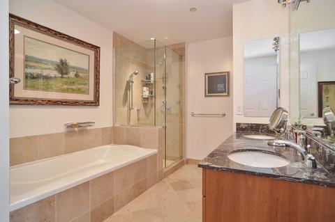 21 E Huron St #1804, Chicago, IL 60611 photo 8
