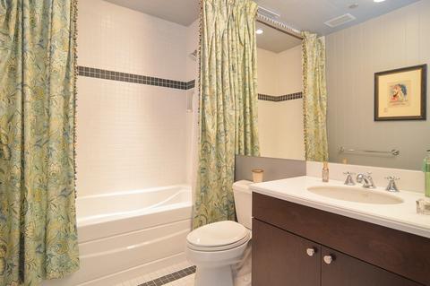 21 E Huron St #1804, Chicago, IL 60611 photo 10