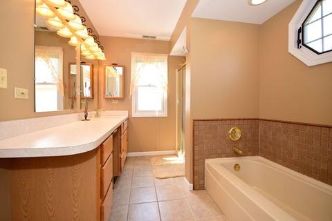305 E Madison St, Elmhurst, IL 60126 photo 24