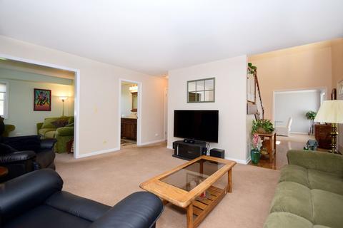 305 E Madison St, Elmhurst, IL 60126 photo 4