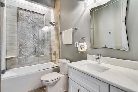 859 E 63rd Pl, Chicago, IL 60637 photo 26
