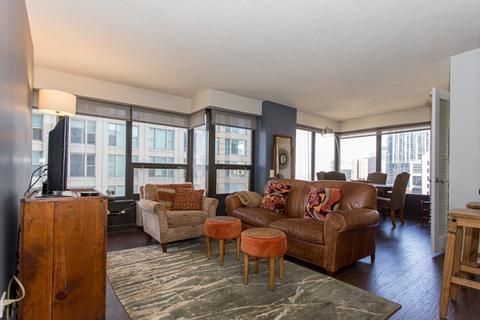 30 E Huron St #2007, Chicago, IL 60611 photo 5