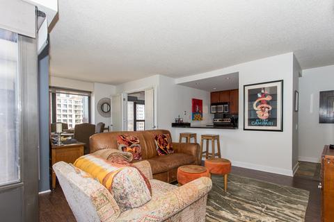 30 E Huron St #2007, Chicago, IL 60611 photo 6