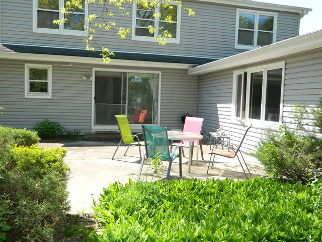 3935 N Firestone Ln, Hoffman Estates, IL 60192 photo 3