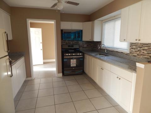 15831 Central Park Ave, Markham, IL 60428 photo 2