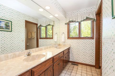 8500 Walredon Ave, Burr Ridge, IL 60527 photo 24