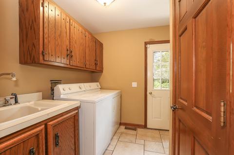 8500 Walredon Ave, Burr Ridge, IL 60527 photo 17