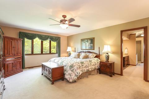 8500 Walredon Ave, Burr Ridge, IL 60527 photo 18
