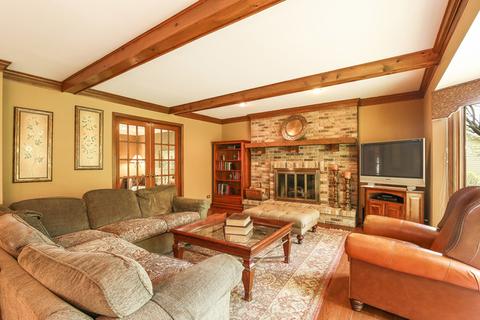 8500 Walredon Ave, Burr Ridge, IL 60527 photo 9