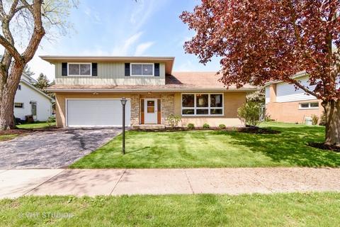 1074 Crimson Dr, Wheeling, IL 60090 photo 1