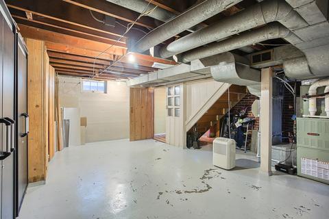 311 S Willis Ave, Champaign, IL 61821 photo 21