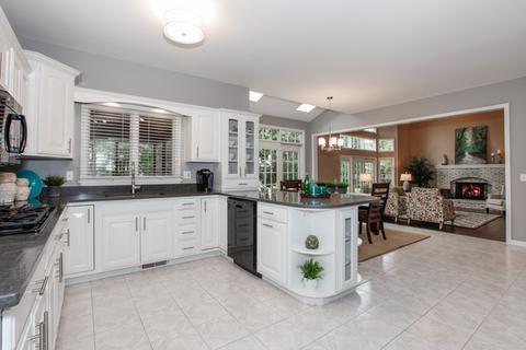 876 Deerpath Ct, Wheaton, IL 60189 photo 12