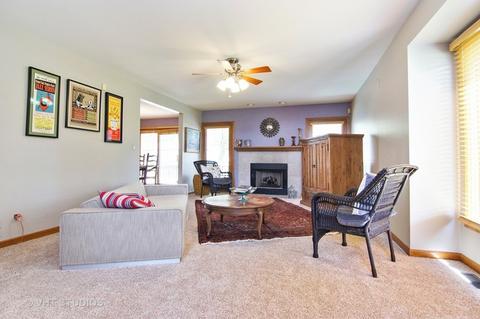 125 1st St, Itasca, IL 60143 photo 2