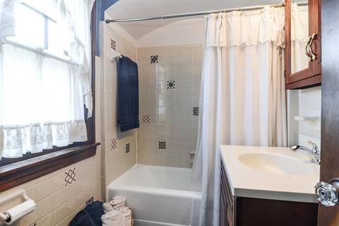 665 E Golf Rd, Des Plaines, IL 60016 photo 14