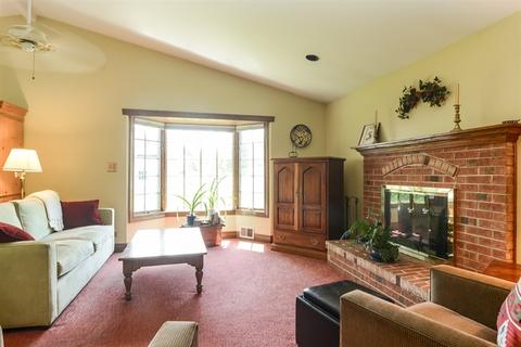 665 E Golf Rd, Des Plaines, IL 60016 photo 10
