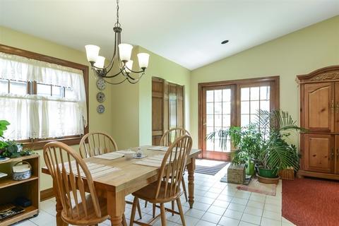 665 E Golf Rd, Des Plaines, IL 60016 photo 8
