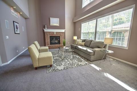 415 E Comstock Ave, Addison, IL 60101 photo 12