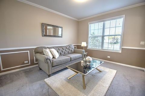 415 E Comstock Ave, Addison, IL 60101 photo 5