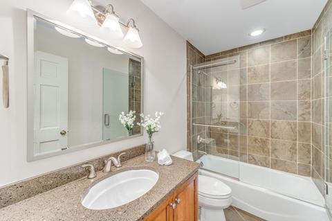 2085 Gladstone Dr, Wheaton, IL 60189 photo 18