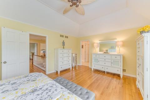 2085 Gladstone Dr, Wheaton, IL 60189 photo 13