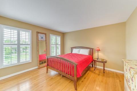 2085 Gladstone Dr, Wheaton, IL 60189 photo 17