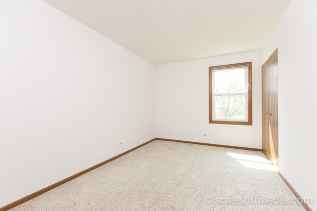 4532 Olmstead Dr, Hoffman Estates, IL 60192 photo 16