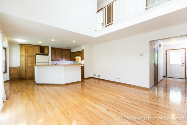 4532 Olmstead Dr, Hoffman Estates, IL 60192 photo 9