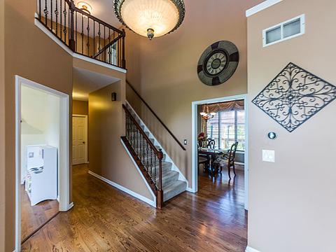 640 Rose Ln, Bartlett, IL 60103 photo 4