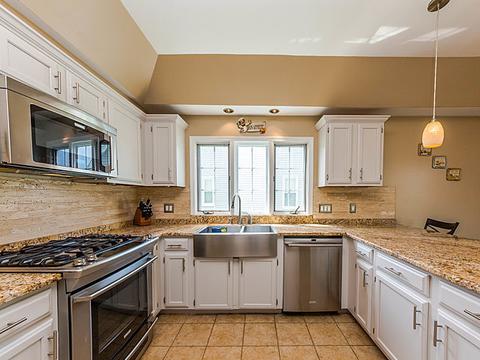 640 Rose Ln, Bartlett, IL 60103 photo 11