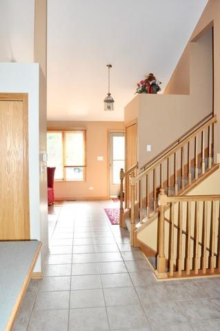17009 Danielle Ct, Oak Forest, IL 60452 photo 12