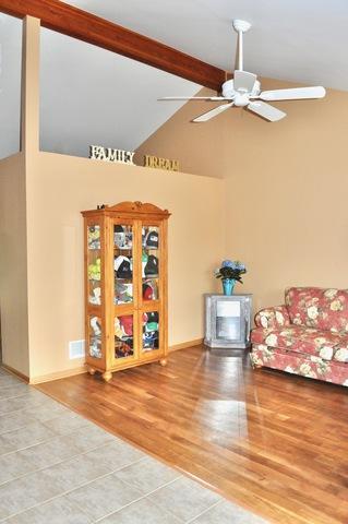 17009 Danielle Ct, Oak Forest, IL 60452 photo 2