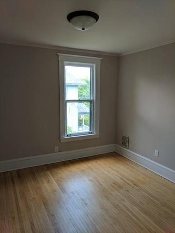 470 Arlington Ave, Elgin, IL 60120 photo 22